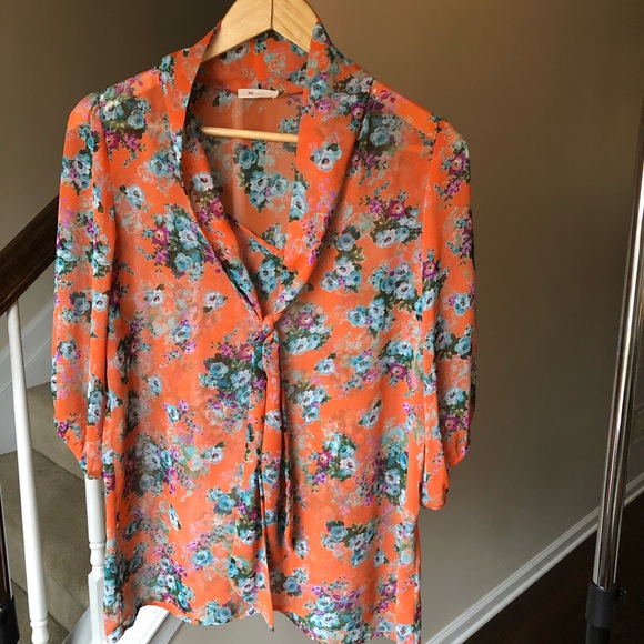 Everly Blouse Top Size L - Picture 2 of 7